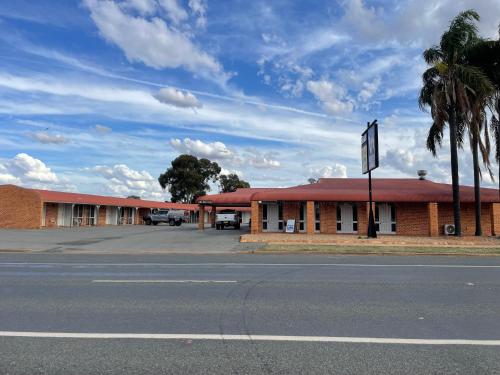 true blue motor inn