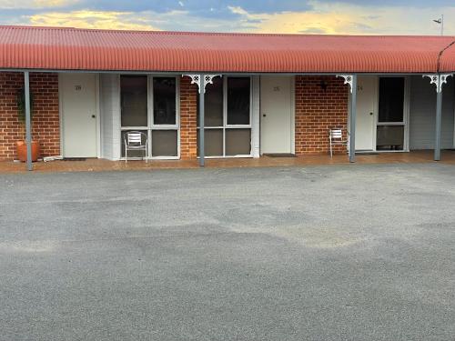 true blue motor inn