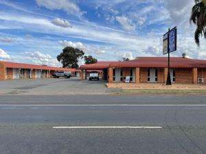 true blue motor inn