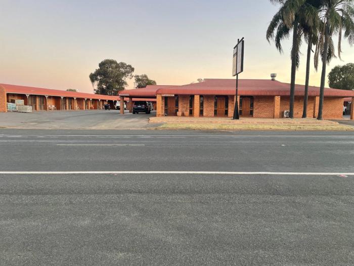 true blue motor inn