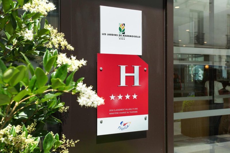 les jardins de mademoiselle hotel and spa