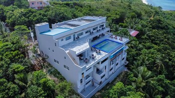 horizon hotel romblon