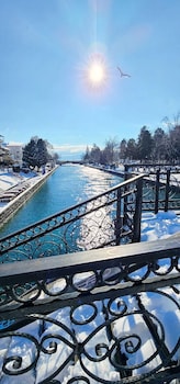 struga riverview hotel
