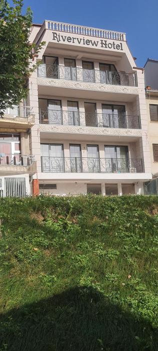 struga riverview hotel