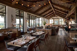 Keswick Hall,Next To A Golf Course,5 star