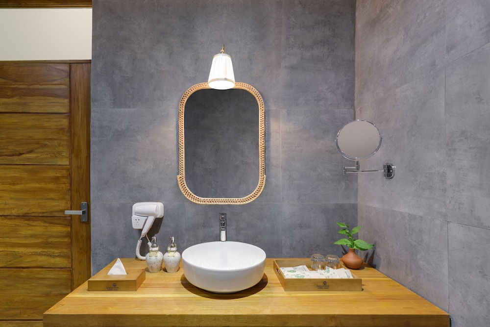 lemon tree wildlife resort kanha