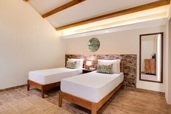 lemon tree wildlife resort kanha