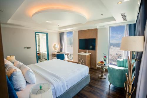 the moon boutique hotel cat ba