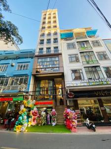 the moon boutique hotel cat ba