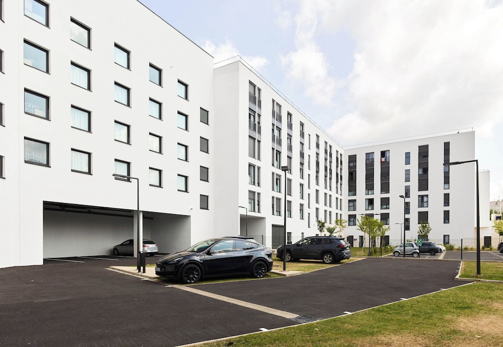 bandb hotel paris clichy sous bois