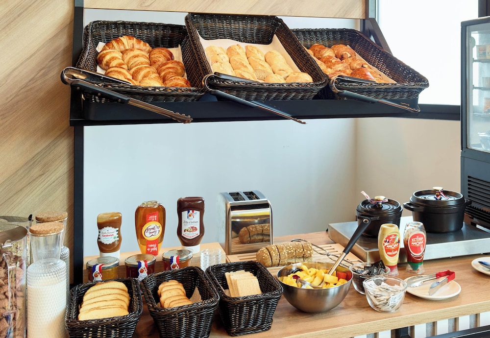 bandb hotel paris clichy sous bois