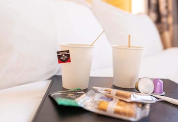 bandb hotel paris clichy sous bois