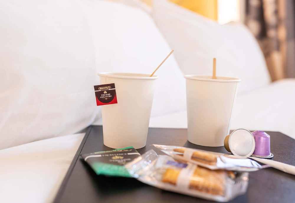 bandb hotel paris clichy sous bois