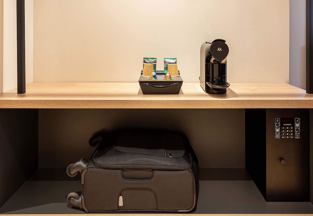 bandb hotel paris clichy sous bois