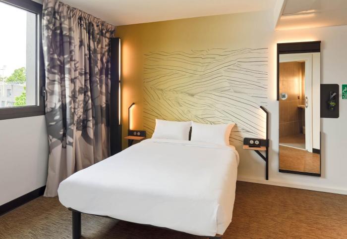 bandb hotel paris clichy sous bois