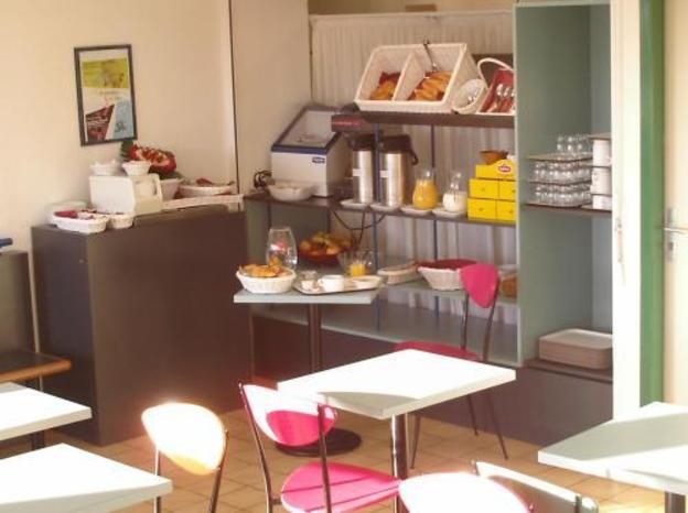 sure hotel by best western porte de dieppe