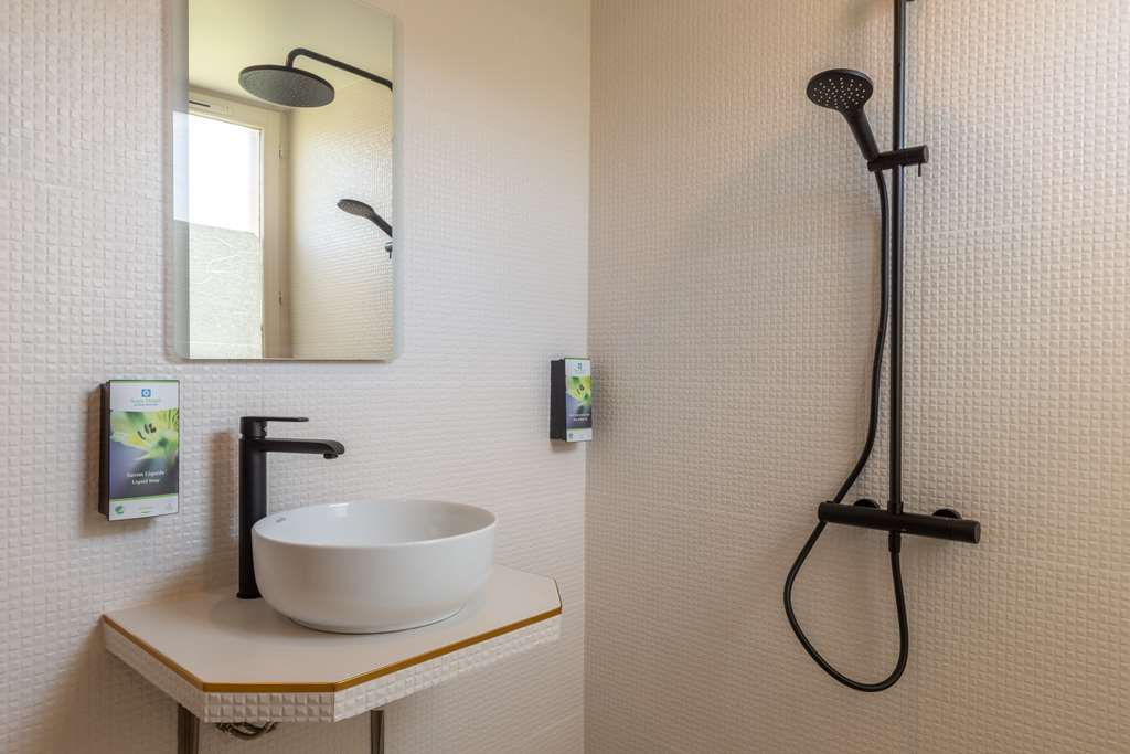 sure hotel by best western porte de dieppe