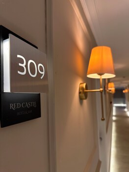 red castle hotel and pub