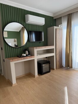 red castle hotel and pub