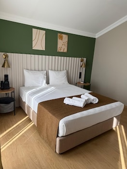 red castle hotel and pub