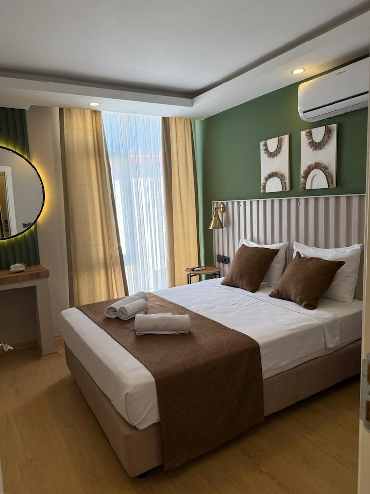 red castle hotel and pub