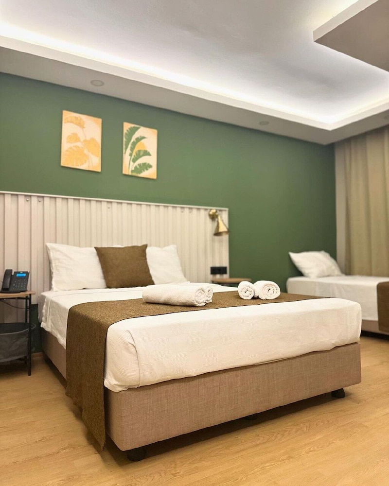 red castle hotel and pub