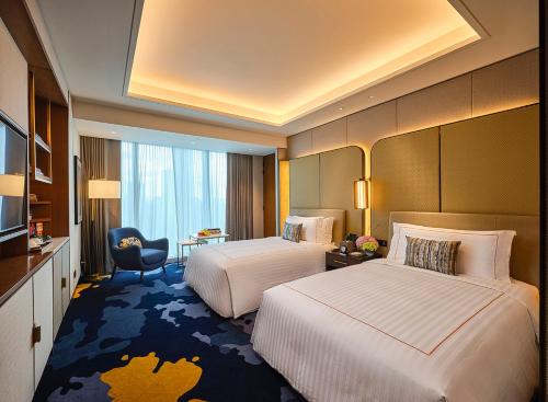 Solaire Resort North,,5 star