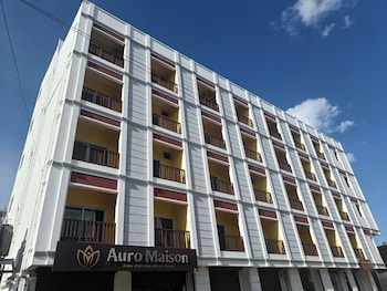 Hotel Auro Maison,,2 star