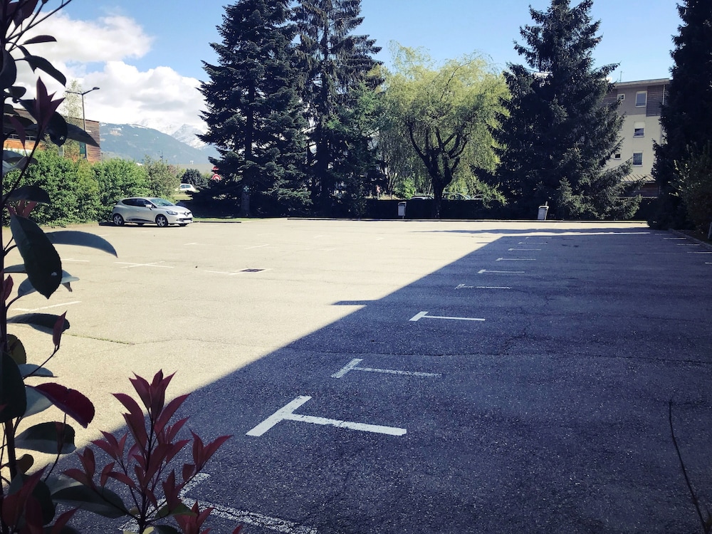 ibis sallanches porte du mont blanc