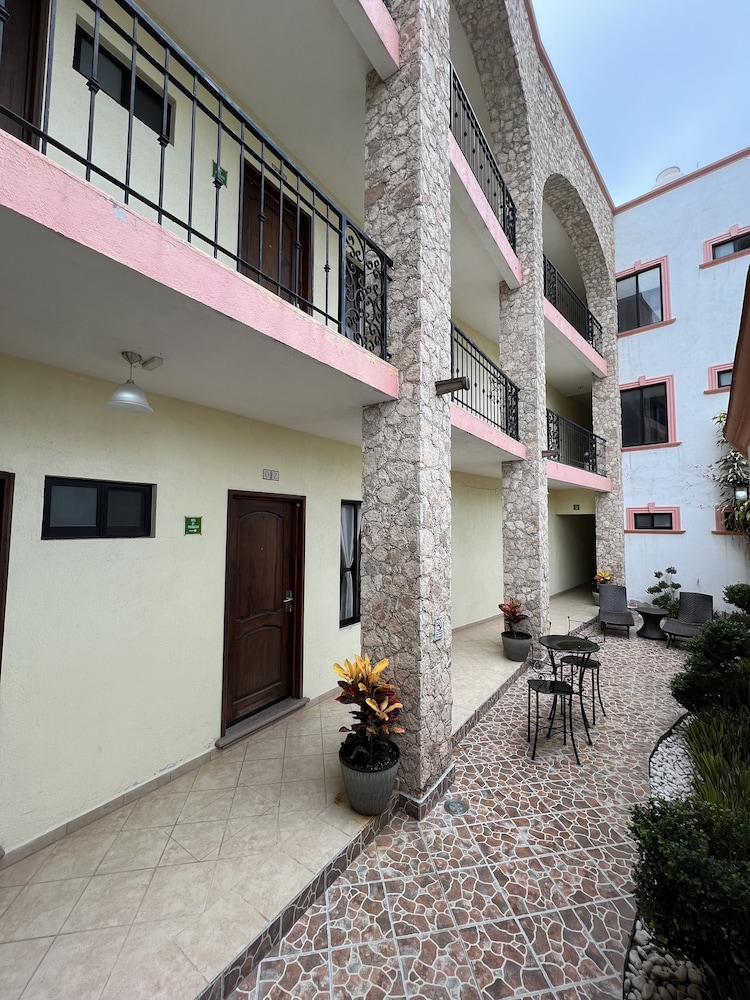 hotel la capilla bernal