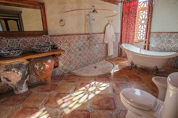 knyazli family suites and rooms