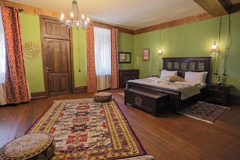 knyazli family suites and rooms