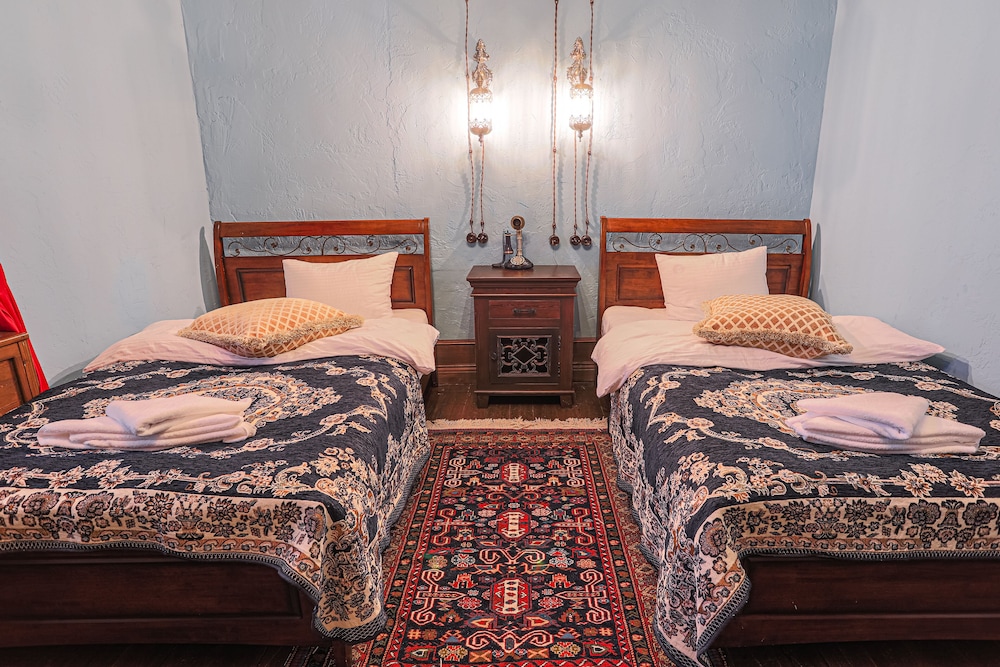 knyazli family suites and rooms