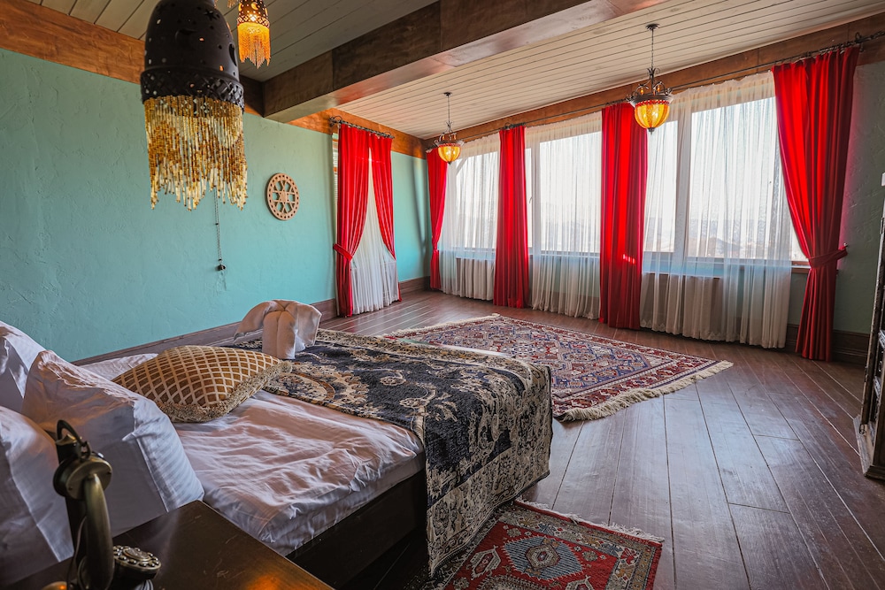 knyazli family suites and rooms