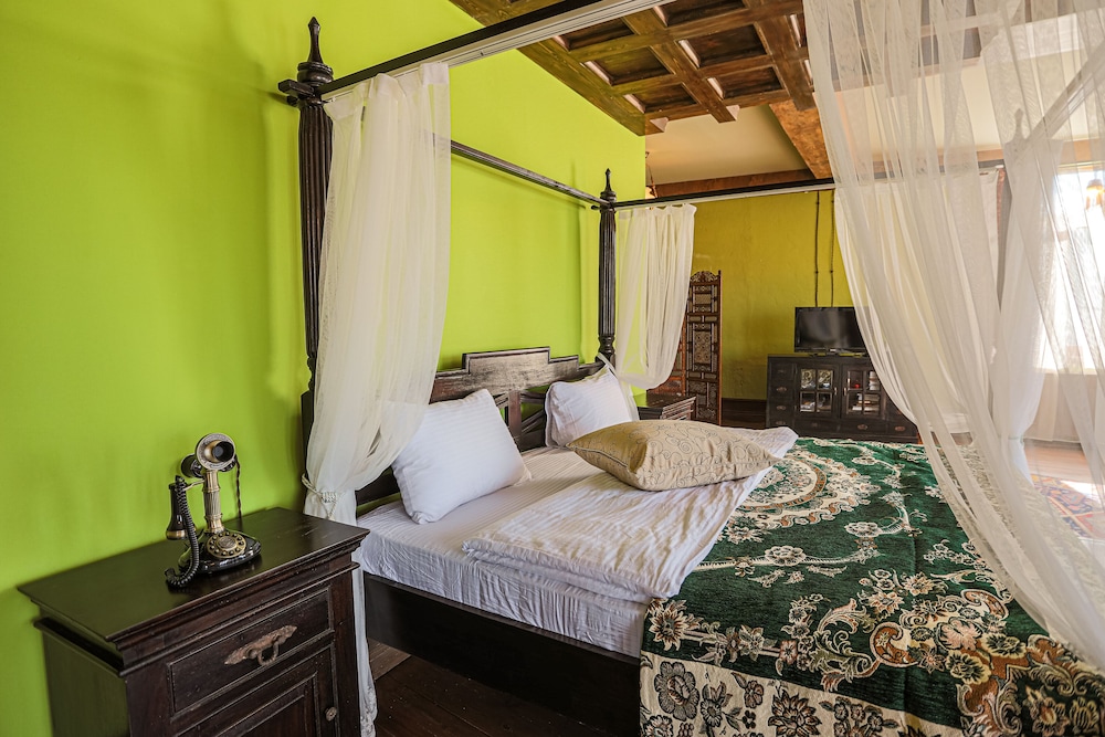 knyazli family suites and rooms