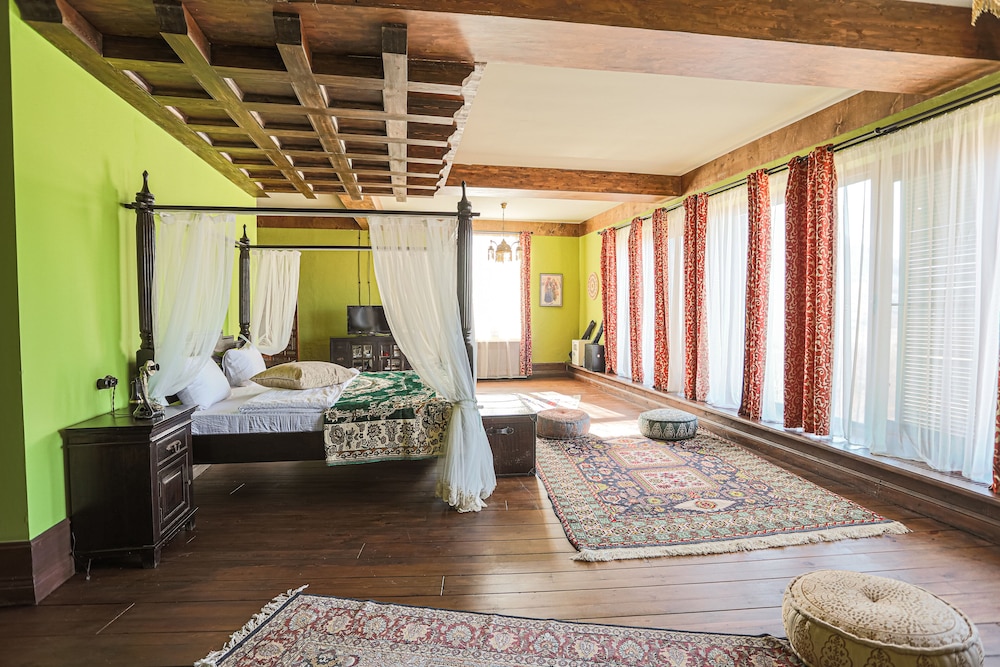 knyazli family suites and rooms