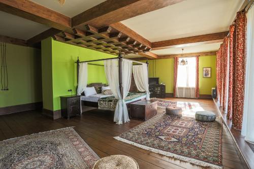 knyazli family suites and rooms