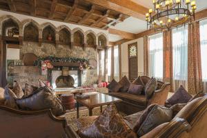 knyazli family suites and rooms