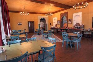 knyazli family suites and rooms