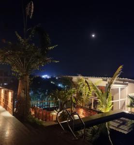 hotel lake view