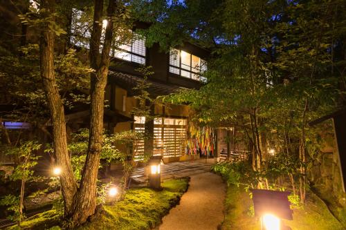 kurokawa onsen ryokan wakaba