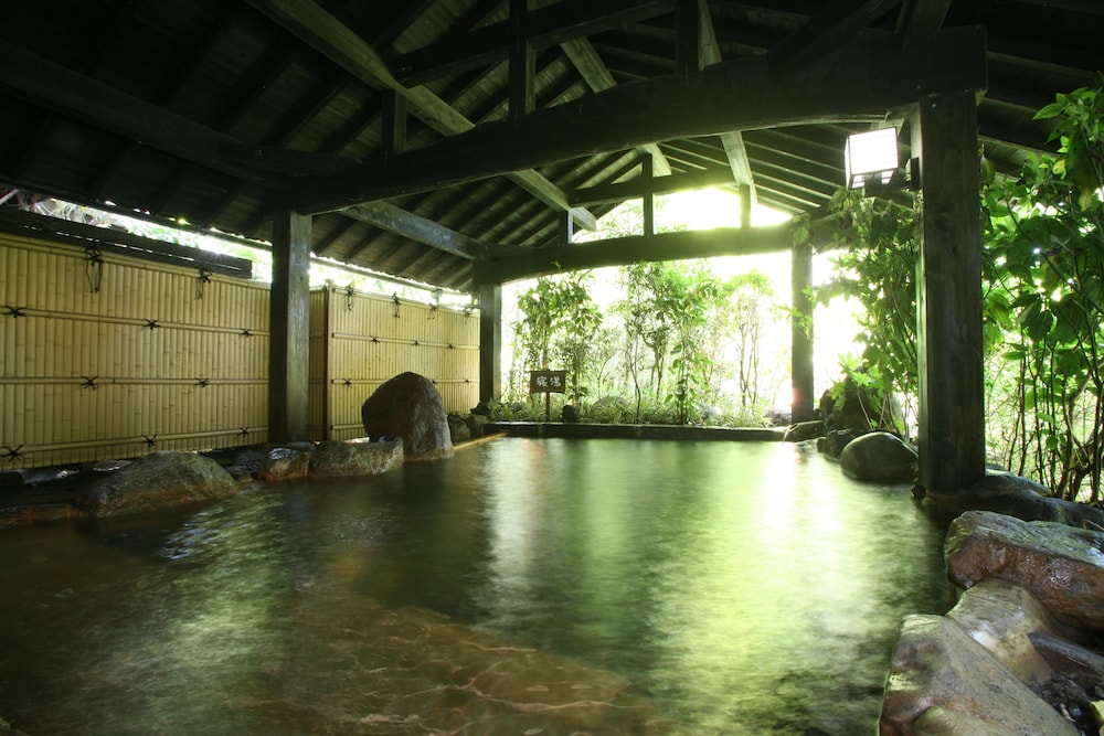 kurokawa onsen ryokan wakaba