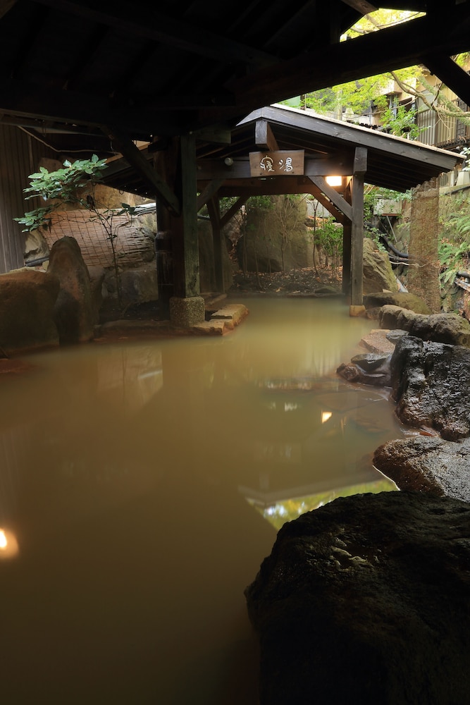kurokawa onsen ryokan wakaba