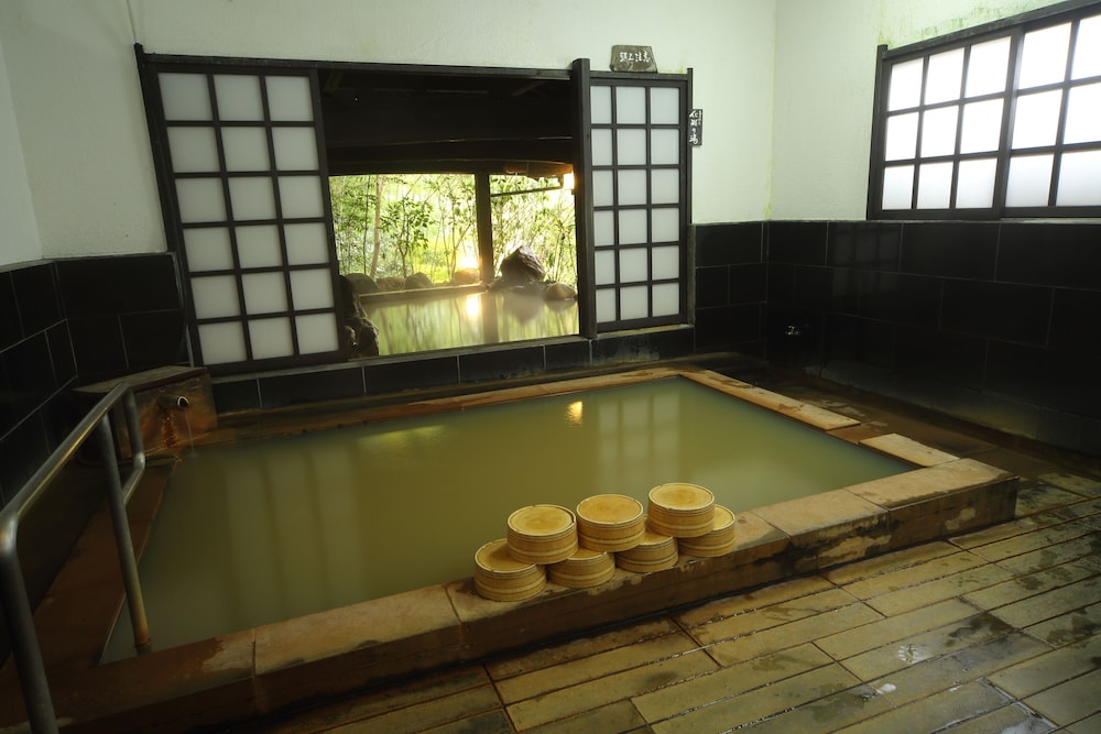 kurokawa onsen ryokan wakaba