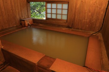 kurokawa onsen ryokan wakaba