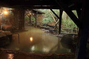 kurokawa onsen ryokan wakaba