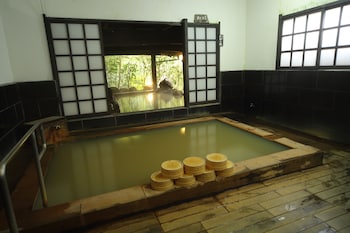 kurokawa onsen ryokan wakaba