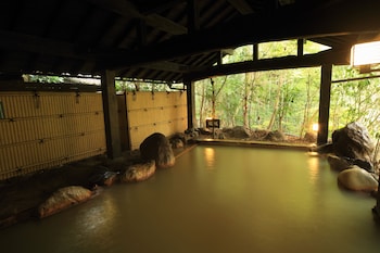 kurokawa onsen ryokan wakaba