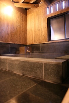 kurokawa onsen ryokan wakaba