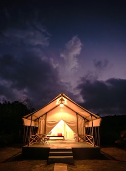 Redberry's Luxury Stay,,3 star